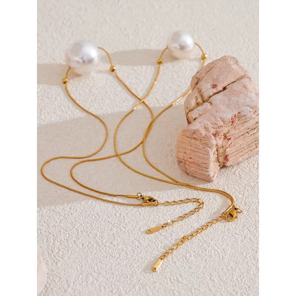 Penelope Pearl necklace