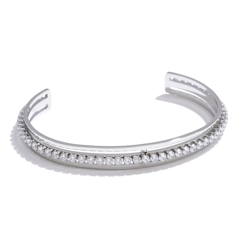 CRYSTAL BANGLE